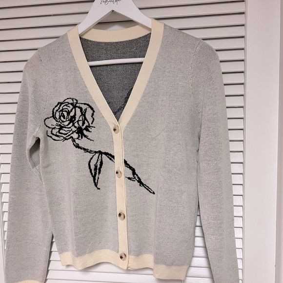 AMll Button Front Cardigan V-neck Sweater, Size Small NWT - Picture 3 of 12